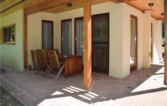 Five-bedroom Holiday Home In Szolad