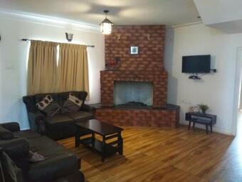 Hostal Winterbourne Chalet