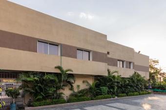 Oyo 29165 Abhinav Hotel