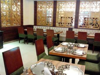 Hotel The Shiv Regency