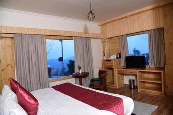 Hotel The Alpine Chalet Resort