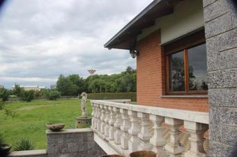 Hostal Lavillaparking