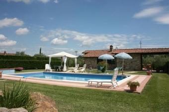 I Bertoni Villa Sleeps 8 Pool Wifi