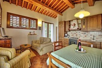 Baccaiano Apartment Sleeps 4 Air Con