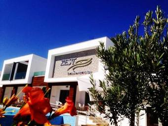 Zest Exclusive Hotel