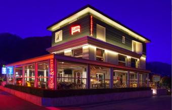 Posada Lucanda Black&white