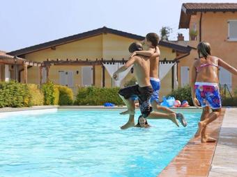 Apartamento Locazione Turistica Golf Resort La Corte (man130)