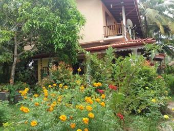 Hostal Villa La Serene