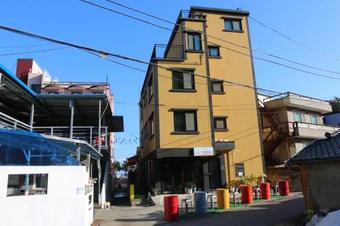 Hostal Dalnaru Guesthouse