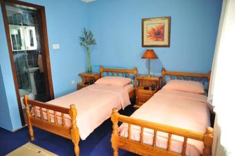 Hostal Guesthouse Prenociste Faraon