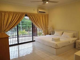 Bungalow Vacation Home Lumut Manjung Sitiawan Venice Of Perak