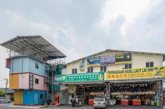 Oyo 89410 Z & H Hotel