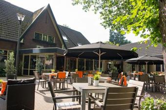 Apartamento Cafe -rest. De Harmonie