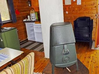 Two-bedroom Holiday Home In Farsund 3