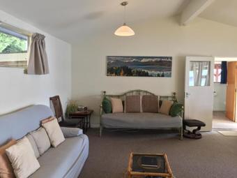 Pukaki Lakeside Getaway Cottage