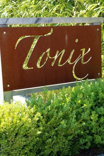 Hostal Tonix Boutique Accommodation