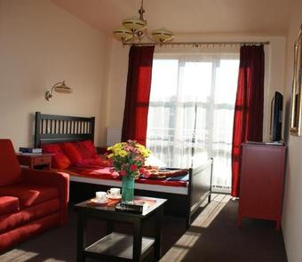 Hotel O?rodek Wypoczynkowy S?o?ce D?bki