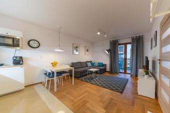 Rentplanet - Apartamenty Urocza 5c