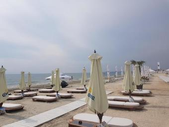 911 Mamaia Apartments