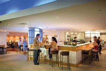 Hotel Pelican Waters Golf Resort & Spa