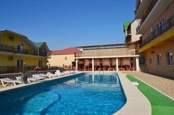 Hostal Guest House Lev