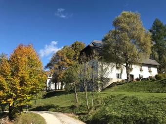 Apartamento Pension "das Tr�gern"