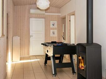 Four-bedroom Holiday Home In Glesborg 12