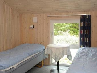 Three-bedroom Holiday Home In Henne 1