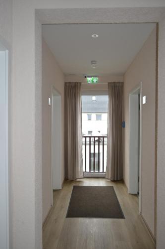 Hostal Pension Highway