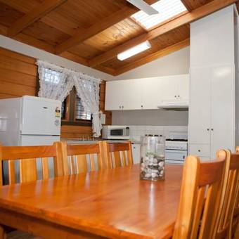 Hotel Shelley Beach Cabins