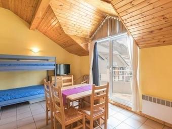 Apartment Pre Du Moulin F