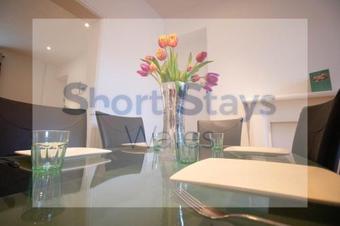 Hostal Scenic Roots
