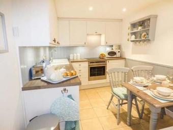 Coombes Hill Cottage