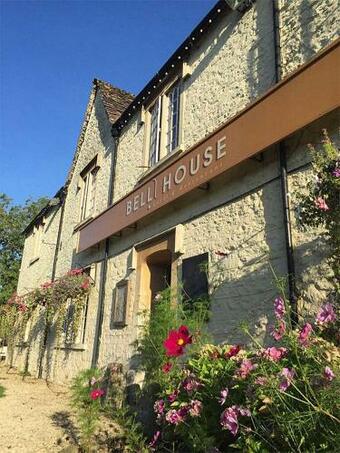 Hotel The Bell House
