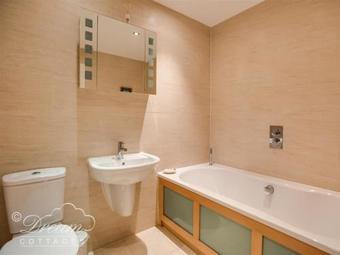 Harbour View Apartment, West Bay