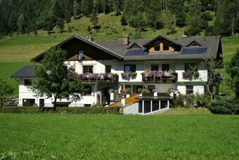 Apartamento G�ste- Und Seminarhaus S�lkstub'n