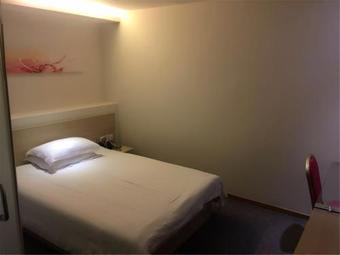 Hotel Hi Inn Shanghai Jinshan Zhujing Jinlong New Street