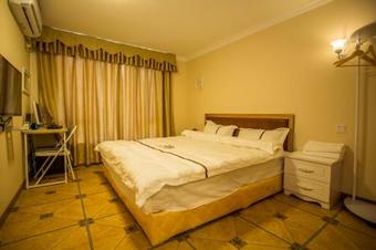 Qing Yuan Gao Pin Hui Bai Lao Hui Spa Villa