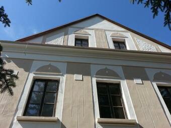 Hostal Penzion Pod Houskou