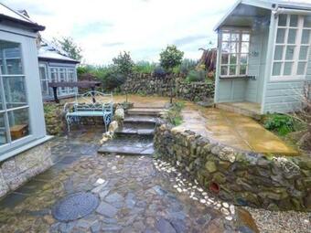 1 Arthur Cottages