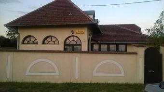 Hostal Szilvi�