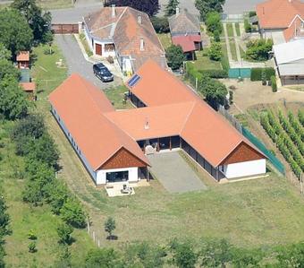 Agroturismo Nyakigl�b Villa