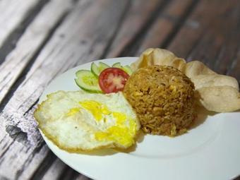 Alexander Hotel Tegal