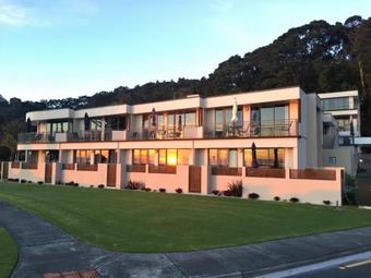 Aparthotel Beachpoint Apartments