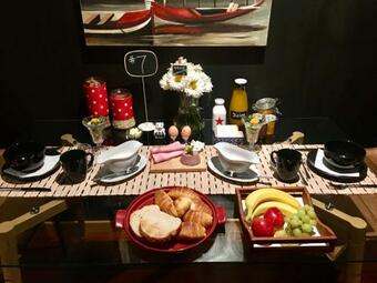 "the Cliffs Seaside Lodge" Motels