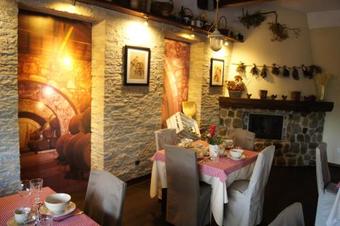 Hostal Bia?y B�r Rooms