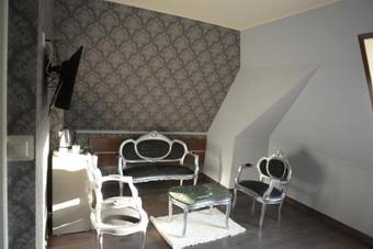 Hostal Pa?ac D?browa