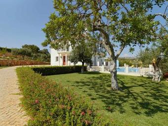 Agostos Villa Sleeps 6 Air Con