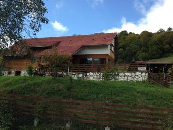 Hostal Pensiunea Casa Motilor