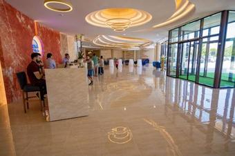 Hotel Mera Onix